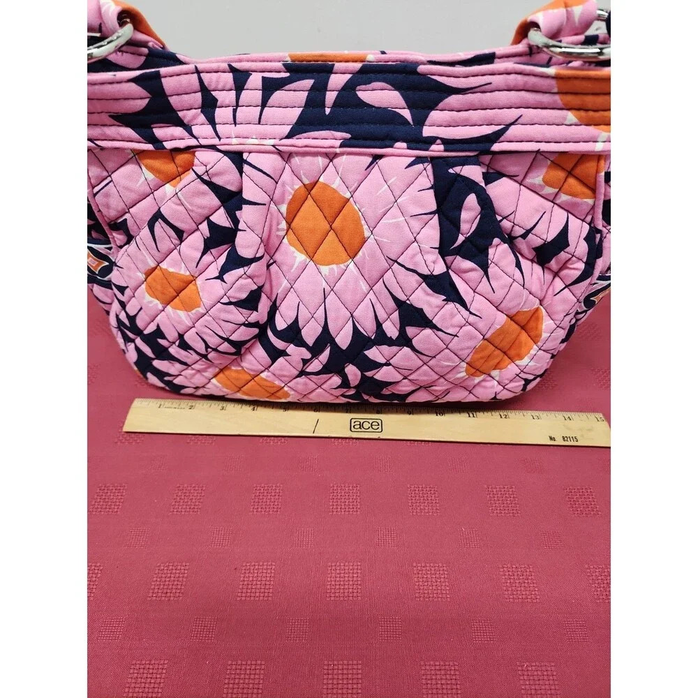 Vera Bradley Reversible Tote Bag Loves Me Pattern Pink Daisies Magnetic Closure